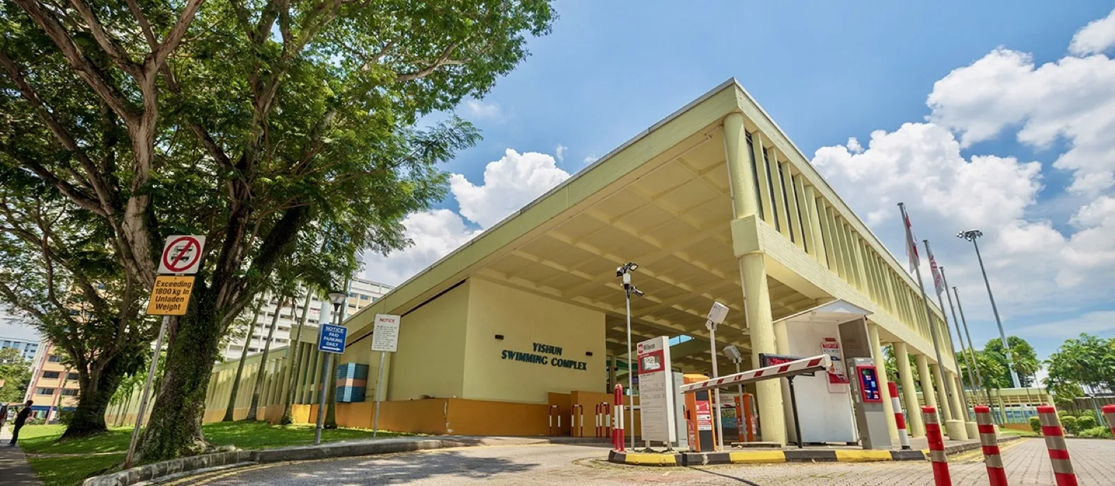 Yishun Swimming Complex